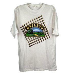 Baileys Ivory Print Crew Neck T-Shirt Men's Sz One Size (see measurements)